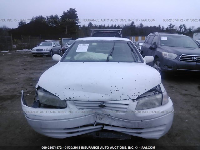 4T1BG22K8WU310540 - 1998 TOYOTA CAMRY CE/LE/XLE 白色 照片 6