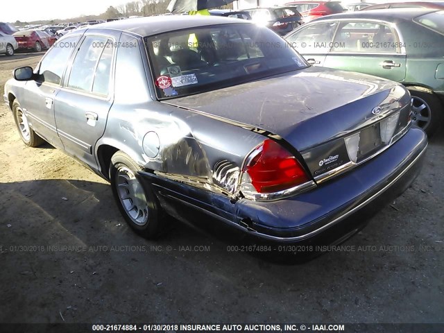 2FAFP74W2WX162807 - 1998 FORD CROWN VICTORIA LX BLUE photo 3