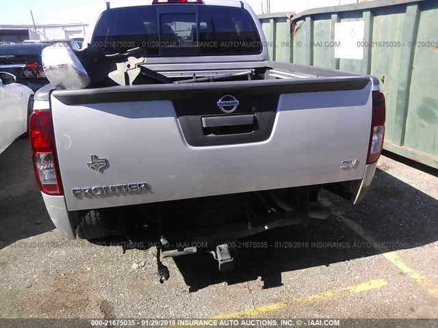 1N6AD0ER8GN711049 - 2016 NISSAN FRONTIER S/SV/SL/PRO-4X SILVER photo 6
