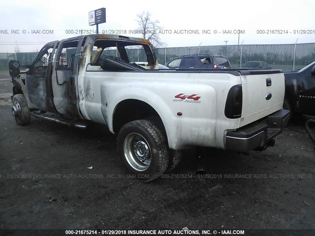 1FTXW43R69EB07505 - 2009 FORD F450 SUPER DUTY WHITE photo 3