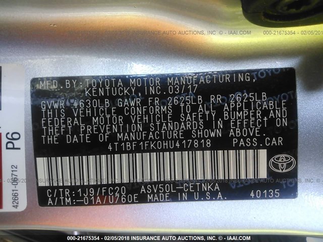 4T1BF1FK0HU417818 - 2017 TOYOTA CAMRY LE/XLE/SE/XSE Silber Foto 9