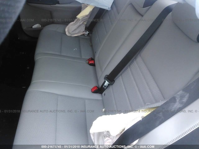 4T1BF1FK3GU543413 - 2016 TOYOTA CAMRY LE/XLE/SE/XSE Silber Foto 8