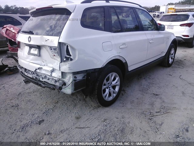 WBXPC93409WJ28339 - 2009 BMW X3 XDRIVE30I WHITE photo 4