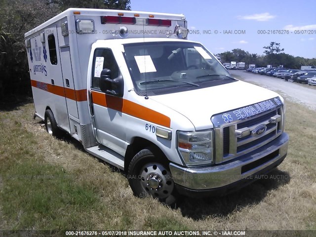 1FDWE3FS6BDA01957 - 2011 FORD E350 WHITE photo 1