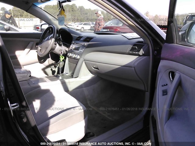 4T1BF3EK3AU059424 - 2010 TOYOTA CAMRY SE/LE/XLE 黑色 照片 5