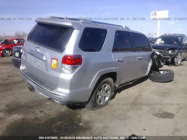 JTEBU5JRXD5150290 - 2013 TOYOTA 4RUNNER SR5/LIMITED/TRAIL SILVER photo 4