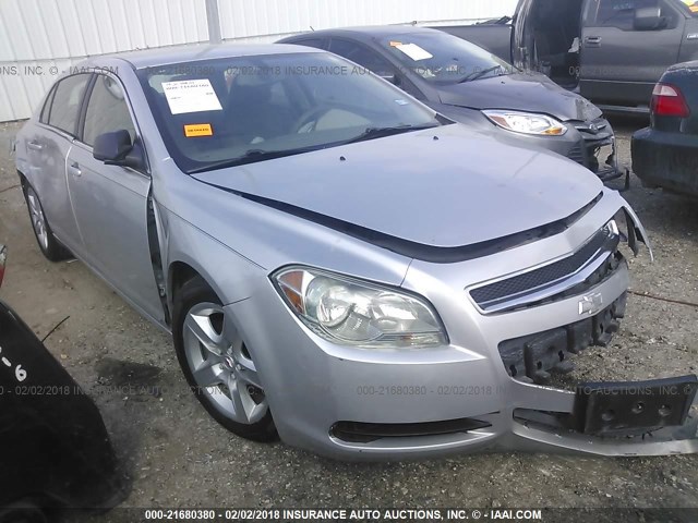 1G1ZB5EB4A4113106 - 2010 CHEVROLET MALIBU LS ვერცხლისფერი ფოტო 1