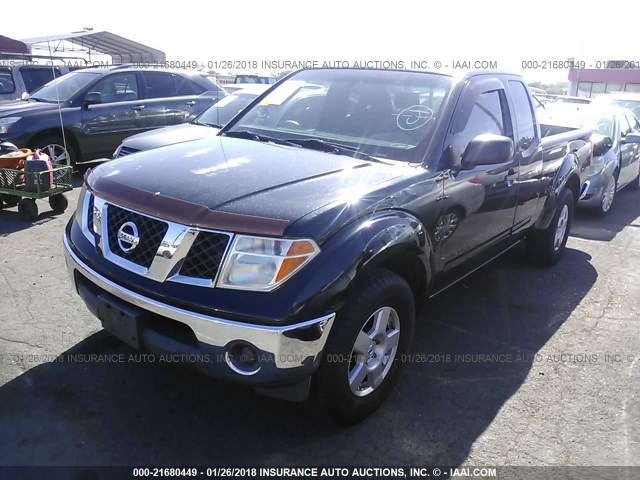 1N6AD06U08C409321 - 2008 NISSAN FRONTIER KING CAB LE/SE/OFF ROAD BLACK photo 2