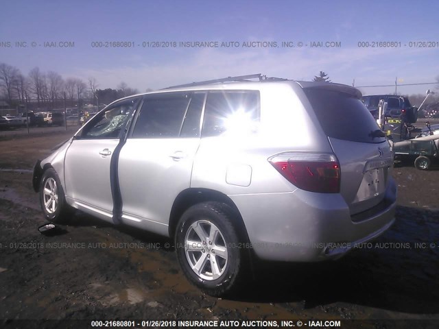 5TDJK3EHXAS013996 - 2010 TOYOTA HIGHLANDER SE SILVER photo 3