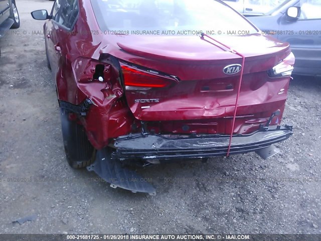 3KPFL4A78HE048062 - 2017 KIA FORTE LX/S RED photo 6