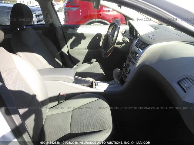 1G1ZC5E02CF118971 - 2012 CHEVROLET MALIBU 1LT 白色 照片 5