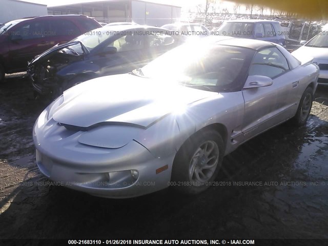 2G2FS22K0X2224297 - 1999 PONTIAC FIREBIRD SILVER photo 2