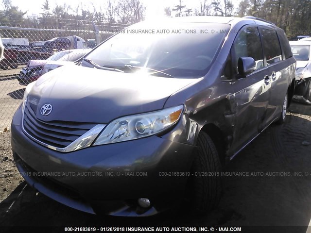 5TDDK3DC9BS025562 - 2011 TOYOTA SIENNA XLE/LIMITED GRAY photo 2