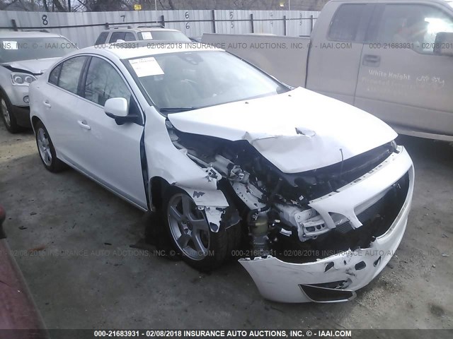 YV1612FH2D2184376 - 2013 VOLVO S60 T5 WHITE photo 1