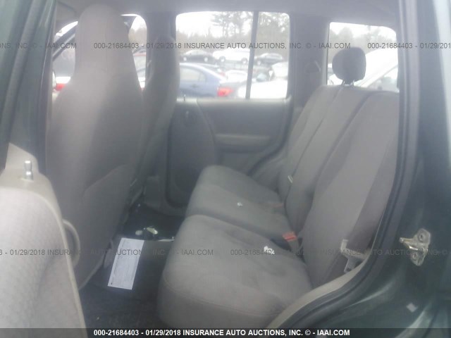 1J4GL48K42W211926 - 2002 JEEP LIBERTY SPORT 绿色 照片 8