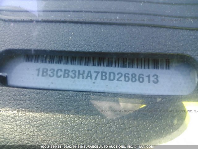 1B3CB3HA7BD268613 - 2011 DODGE CALIBER MAINSTREET WHITE photo 9