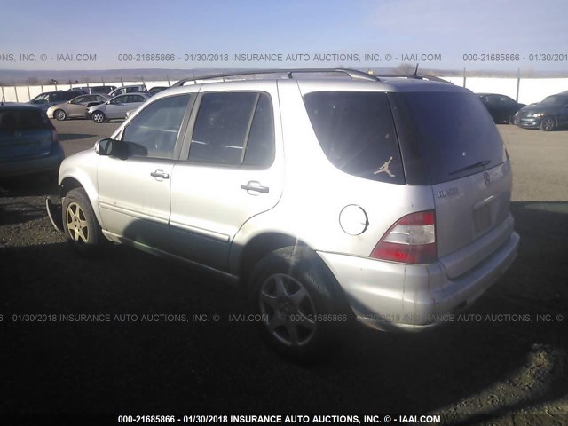 4JGAB75E04A485196 - 2004 MERCEDES-BENZ ML 500 SILVER photo 3