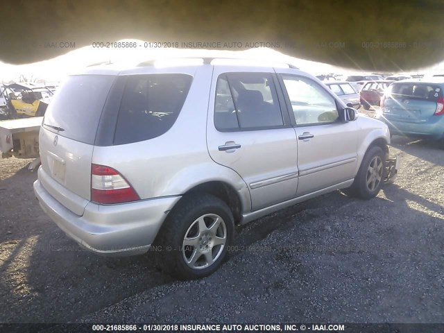 4JGAB75E04A485196 - 2004 MERCEDES-BENZ ML 500 SILVER photo 4