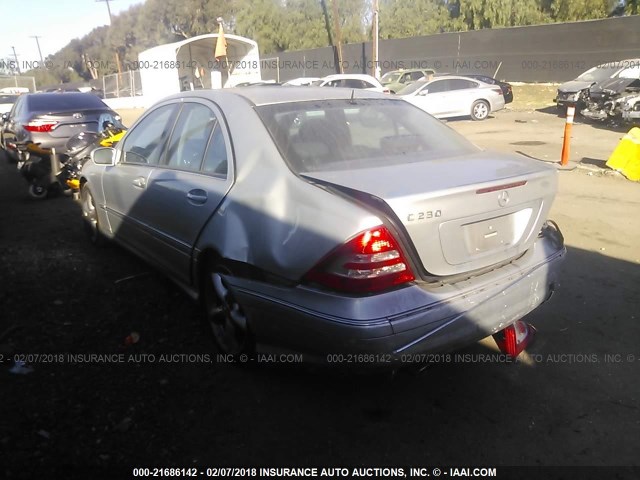 WDBRF52H66A907116 - 2006 MERCEDES-BENZ C GENERATION 2006 230 SILVER photo 3