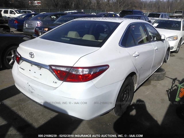 4T4BF1FK3FR480477 - 2015 TOYOTA CAMRY LE/XLE/SE/XSE WHITE photo 4