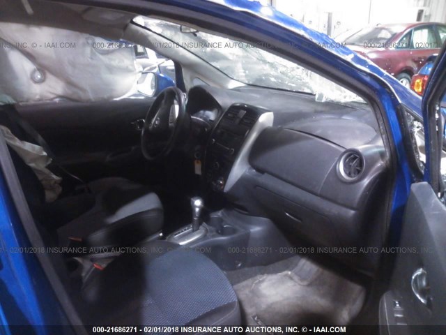 3N1CE2CP0FL403090 - 2015 NISSAN VERSA NOTE S/S PLUS/SV/SL/SR BLUE photo 5