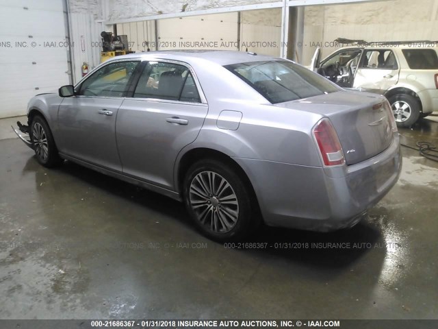 2C3CCAGGXDH682968 - 2013 CHRYSLER 300 V6 GRAY photo 3