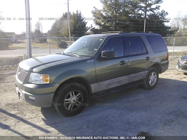 1FMPU15L83LC15569 - 2003 FORD EXPEDITION XLT GRAY photo 2