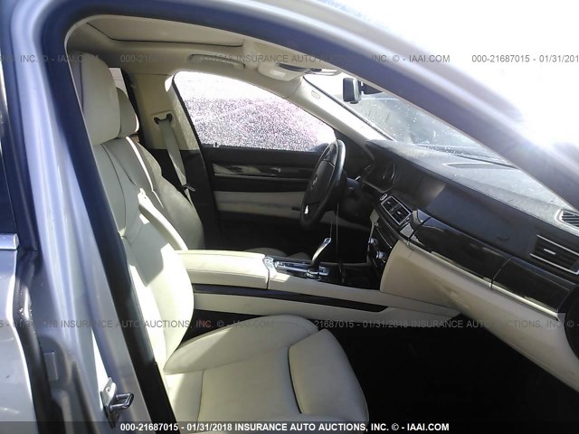 WBAKB4C54BC392660 - 2011 BMW 740 LI SILVER photo 5