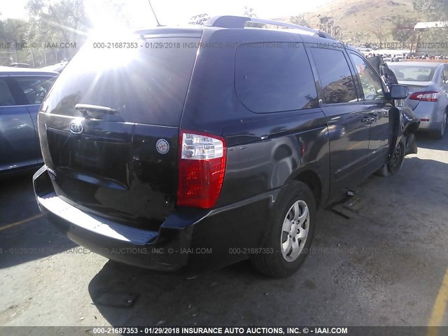 KNDMG4C39A6353362 - 2010 KIA SEDONA LX BLACK photo 4