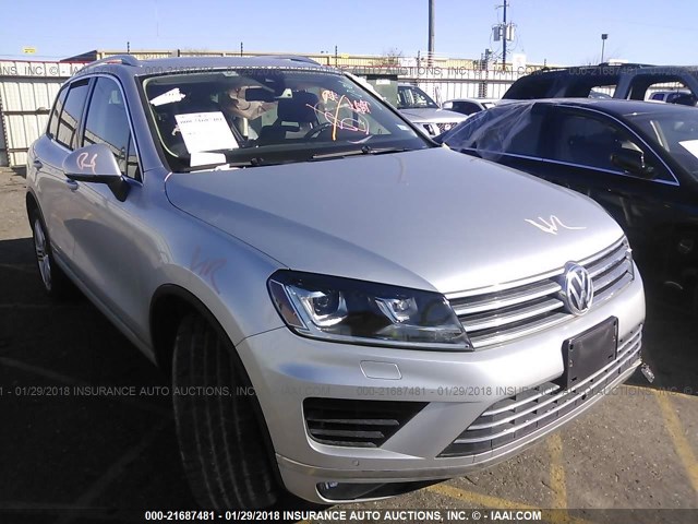 WVGEF9BP7GD000594 - 2016 VOLKSWAGEN TOUAREG SPORT/LUX/EXECUTIVE SILVER photo 1