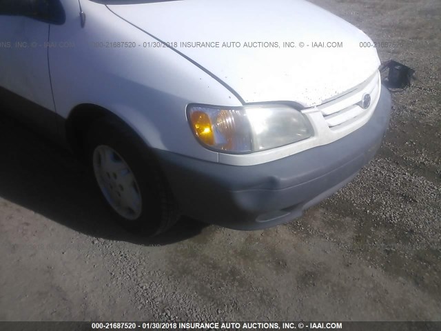 4T3ZF13C51U375039 - 2001 TOYOTA SIENNA LE/XLE WHITE photo 6