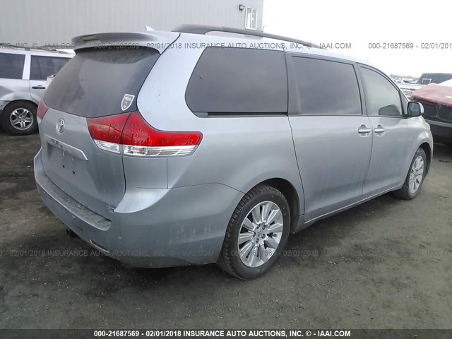 5TDDK3DC2CS033956 - 2012 TOYOTA SIENNA XLE/LIMITED SILVER photo 4