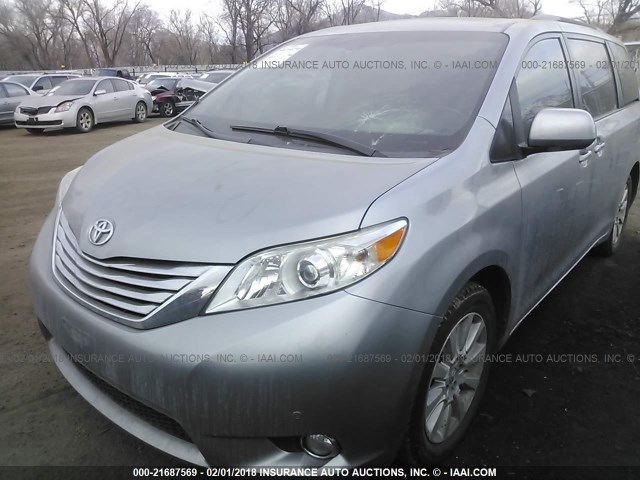 5TDDK3DC2CS033956 - 2012 TOYOTA SIENNA XLE/LIMITED SILVER photo 6