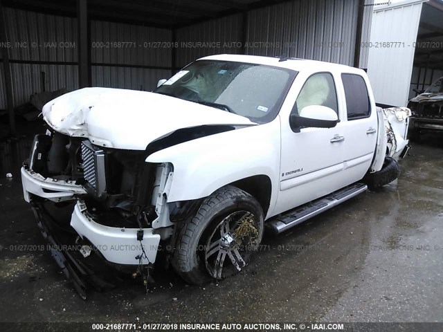 3GTEC03209G203117 - 2009 GMC SIERRA C1500 DENALI WHITE photo 2