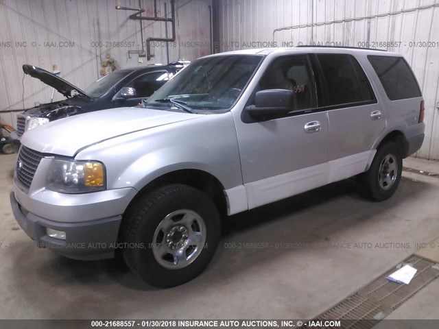 1FMPU16L63LC62226 - 2003 FORD EXPEDITION XLT SILVER photo 2