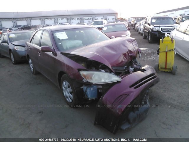JTDBE32K820054322 - 2002 TOYOTA CAMRY LE/XLE/SE მუქწითელი ფოტო 1