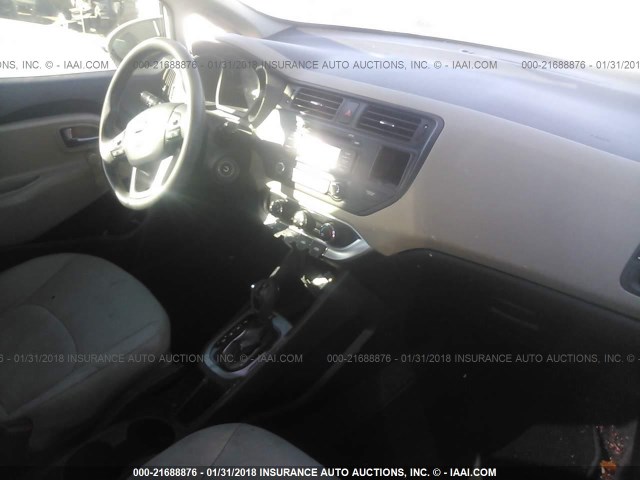 KNADM4A30D6177749 - 2013 KIA RIO LX Սպիտակ լուսանկար 5
