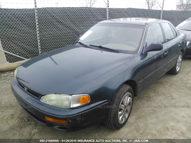 JT2BG12K4T0369627 - 1996 TOYOTA CAMRY DX/LE/XLE GREEN photo 2