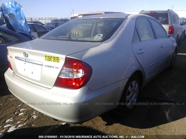 4T1BE32K93U236679 - 2003 TOYOTA CAMRY LE/XLE/SE SILVER photo 4