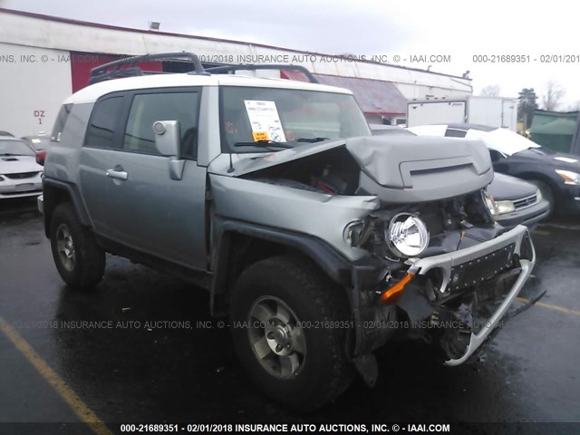 JTEBU4BF9AK087078 - 2010 TOYOTA FJ CRUISER SILVER photo 1