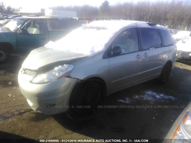 5TDZK23C07S028360 - 2007 TOYOTA SIENNA CE/LE SILVER photo 2