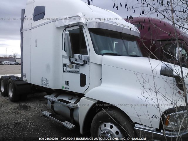 1FUYSSEB0XLA35063 - 1999 FREIGHTLINER CENTURY CLASSIC FLC120 WHITE photo 1