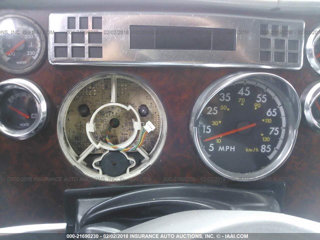 1FUYSSEB0XLA35063 - 1999 FREIGHTLINER CENTURY CLASSIC FLC120 WHITE photo 6