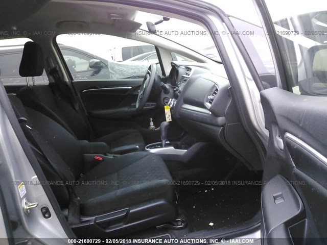 3HGGK5H57FM757779 - 2015 HONDA FIT LX SILVER photo 5