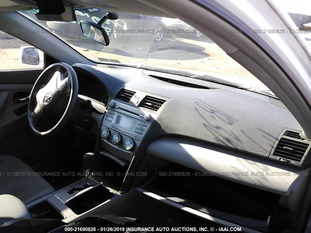 4T1BE46K68U772495 - 2008 TOYOTA CAMRY CE/LE/XLE/SE WHITE photo 5