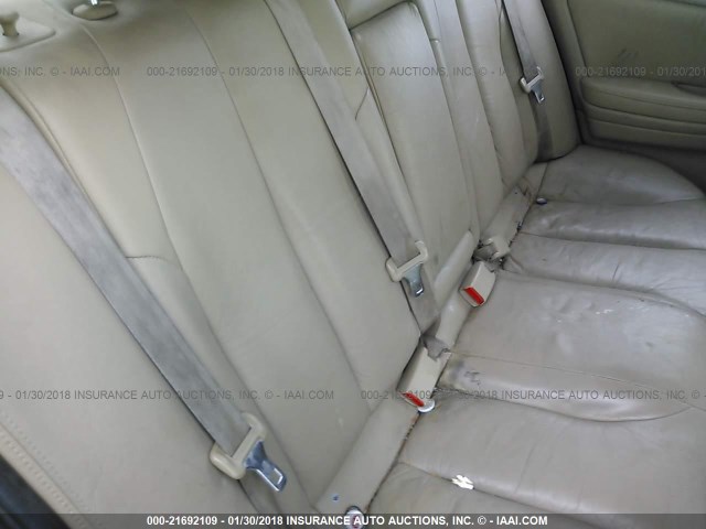 JNKDA31A62T025010 - 2002 INFINITI I35 WHITE photo 8