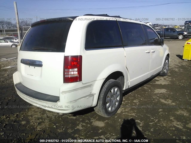 2A4RR4DE6AR161948 - 2010 CHRYSLER TOWN & COUNTRY LX WHITE photo 4