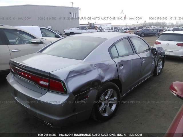 2C3CDXBG2EH262324 - 2014 DODGE CHARGER SE SILVER photo 4