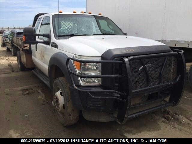 1FD0X5HY9CEC72178 - 2012 FORD F550 SUPER DUTY WHITE photo 1