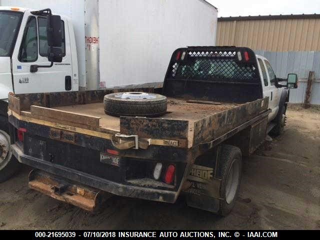 1FD0X5HY9CEC72178 - 2012 FORD F550 SUPER DUTY WHITE photo 4